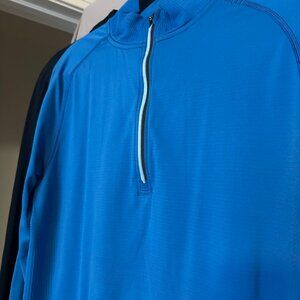 Mens medium quarter zip metal vent